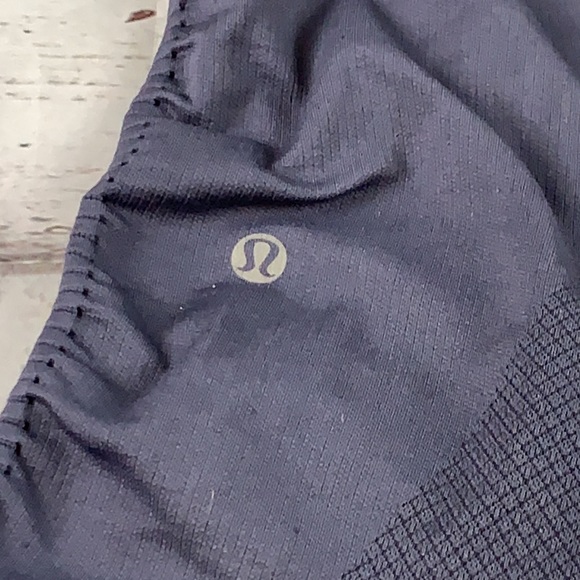 lululemon navy crop Capri ruched side leggings size 6 - Picture 3 of 12